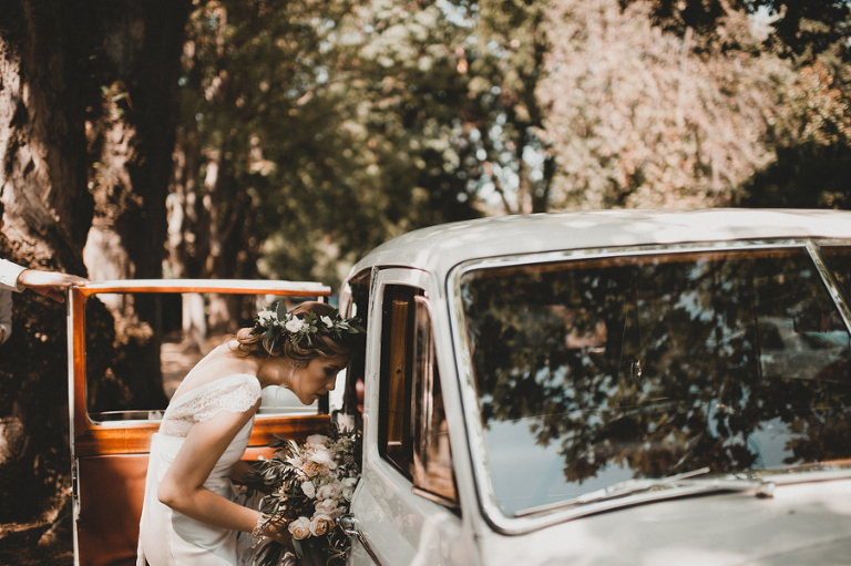 CarinaSkrobeckiPhoto_Susanna&Andrew_WoodinvilleLavenderFarm081