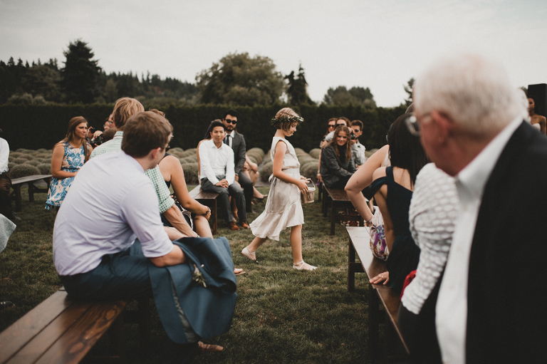 CarinaSkrobeckiPhoto_Susanna&Andrew_WoodinvilleLavenderFarm091