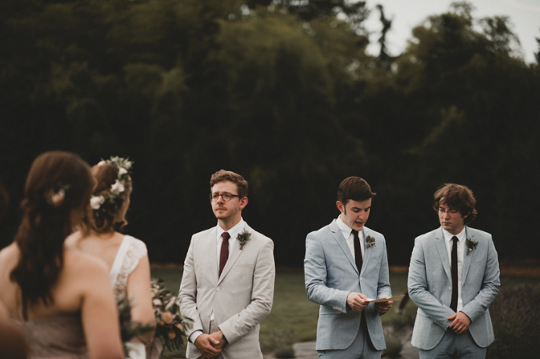 CarinaSkrobeckiPhoto_Susanna&Andrew_WoodinvilleLavenderFarm100