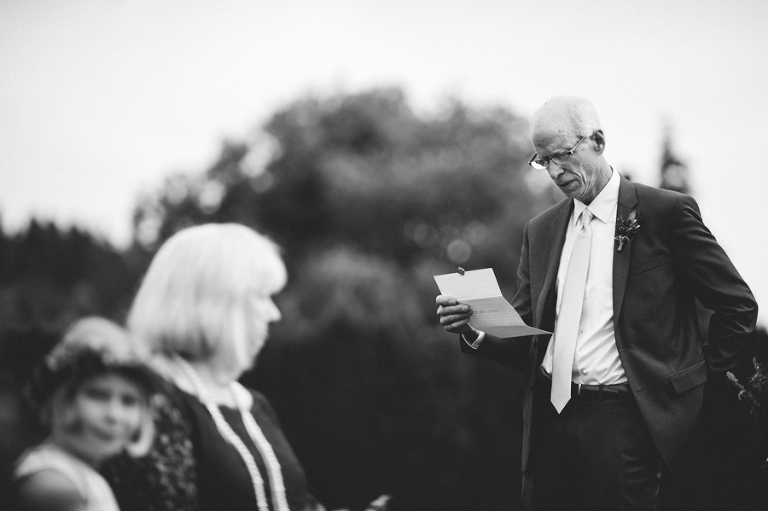 CarinaSkrobeckiPhoto_Susanna&Andrew_WoodinvilleLavenderFarm101