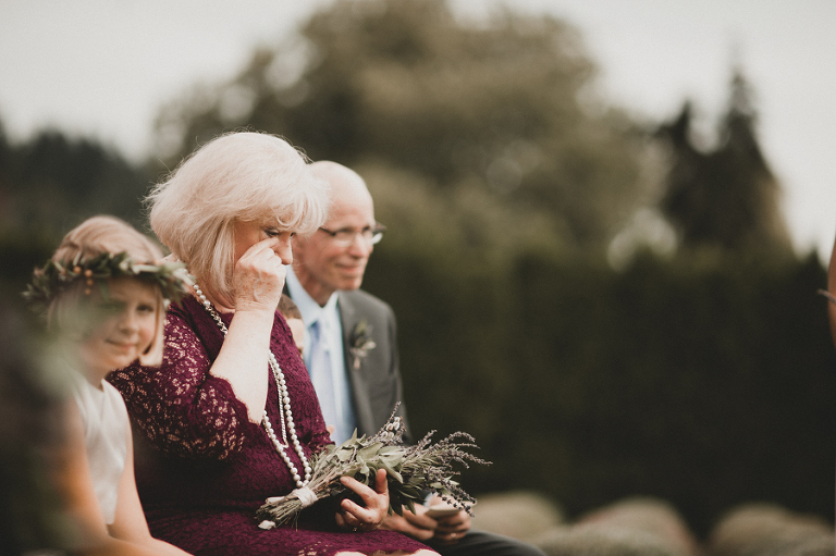 CarinaSkrobeckiPhoto_Susanna&Andrew_WoodinvilleLavenderFarm103