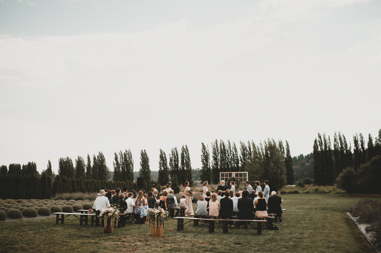 CarinaSkrobeckiPhoto_Susanna&Andrew_WoodinvilleLavenderFarm105