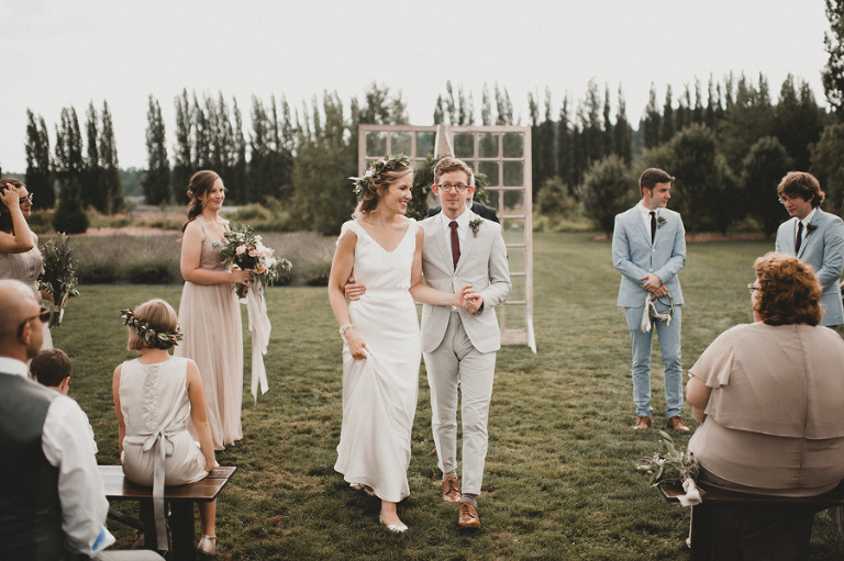 CarinaSkrobeckiPhoto_Susanna&Andrew_WoodinvilleLavenderFarm110