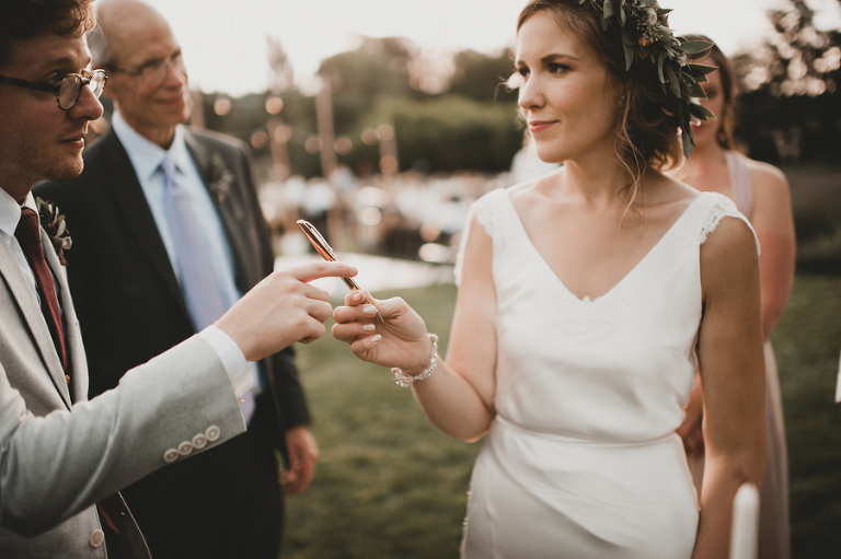 CarinaSkrobeckiPhoto_Susanna&Andrew_WoodinvilleLavenderFarm135