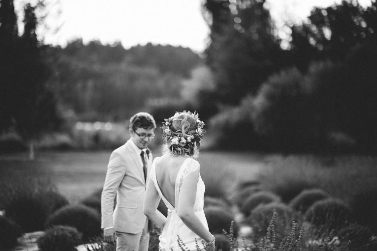 CarinaSkrobeckiPhoto_Susanna&Andrew_WoodinvilleLavenderFarm138