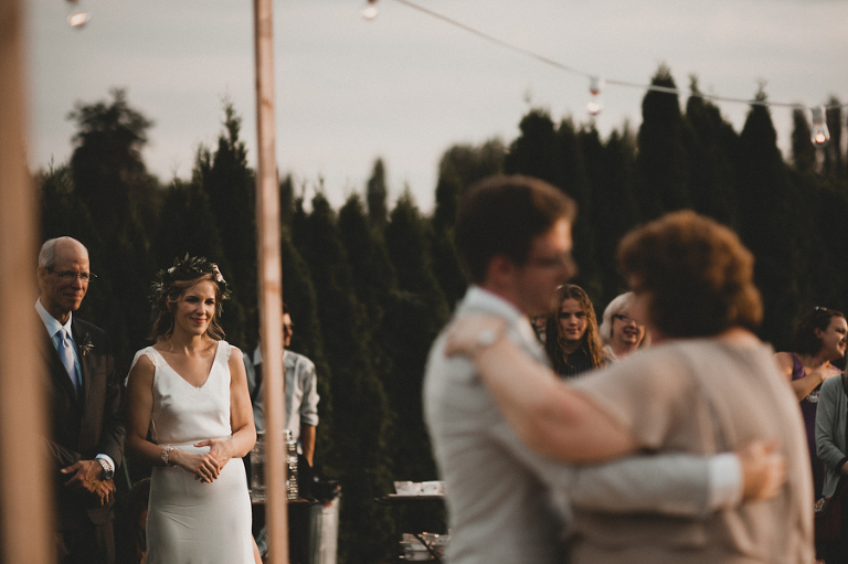 CarinaSkrobeckiPhoto_Susanna&Andrew_WoodinvilleLavenderFarm152