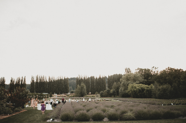 CarinaSkrobeckiPhoto_Susanna&Andrew_WoodinvilleLavenderFarm160