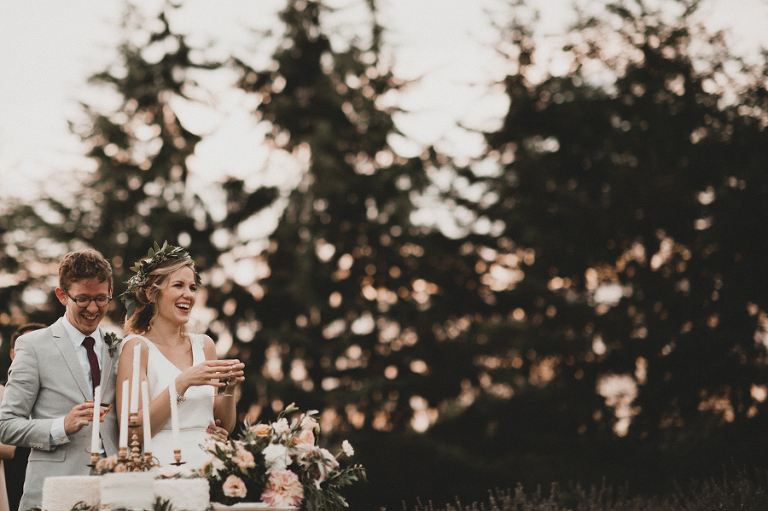 CarinaSkrobeckiPhoto_Susanna&Andrew_WoodinvilleLavenderFarm163