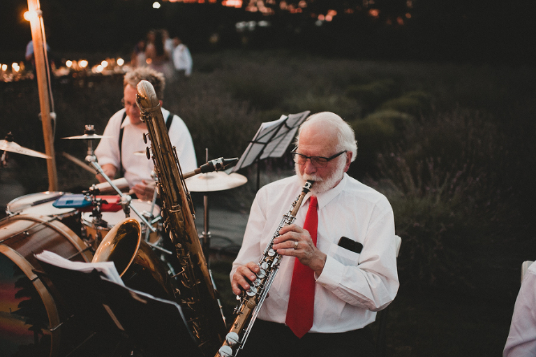 CarinaSkrobeckiPhoto_Susanna&Andrew_WoodinvilleLavenderFarm171